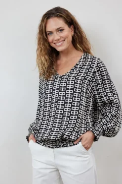 DiDi Blouse Kelly V-neck in black with Splendid print- Blouses