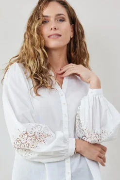 DiDi Blouse lace Delight in Offwhite- Blouses
