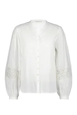 DiDi Blouse lace Delight in Offwhite- Blouses