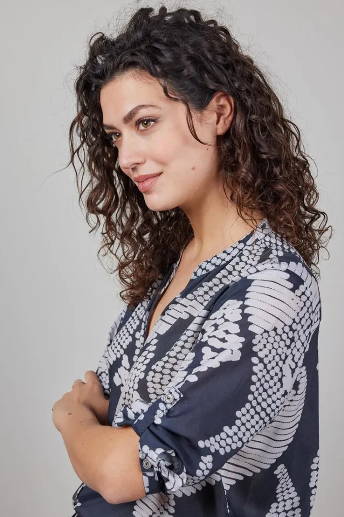 DiDi Blouse Livy in Darkblue met Dancing dots print- Blouses