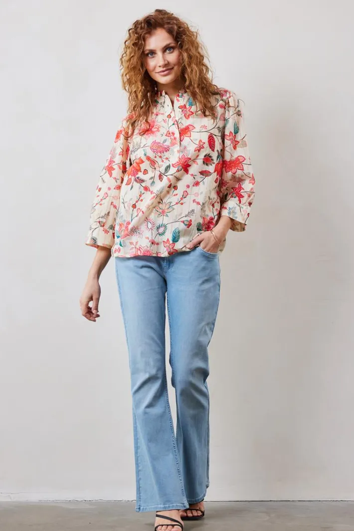 DiDi Blouse Nice in Offwhite with Indian flower print- Blouses