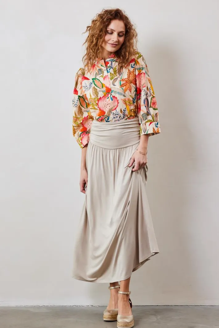 DiDi Blouse Nice in Offwhite with Mango tango print- Blouses