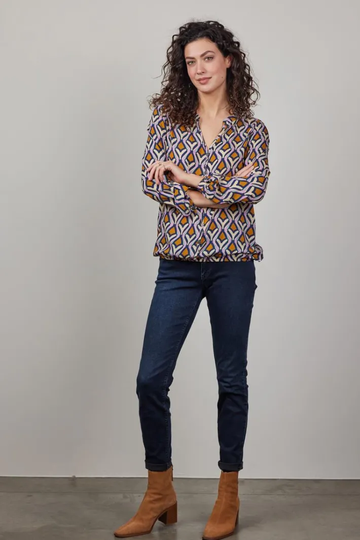 DiDi Blouse Nyssa in offwhite with cosmic dreams print- Blouses