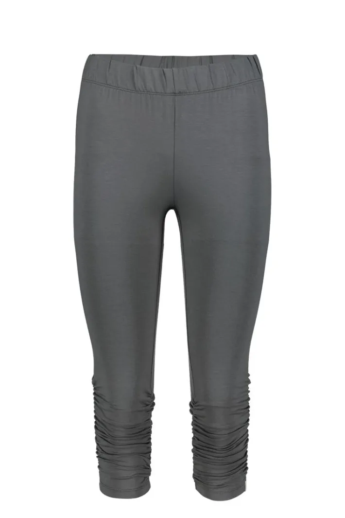 DiDi Capri leggings ruffle in Dark shadow grey- Leggings | Basics