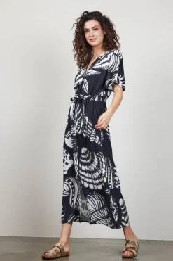 DiDi Dress Nova in Black with Shell symphony XXL print- Jurken & Tunieken