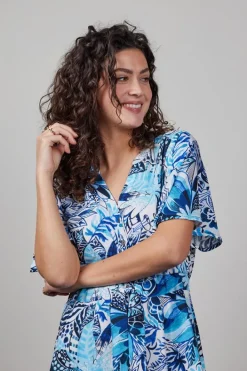 DiDi Dress Nova in offwhite with blue azur Fusion print- Jurken & Tunieken