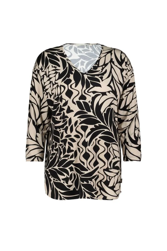 DiDi Fancy V-tee in black with Oasis print- T-shirts & Tops