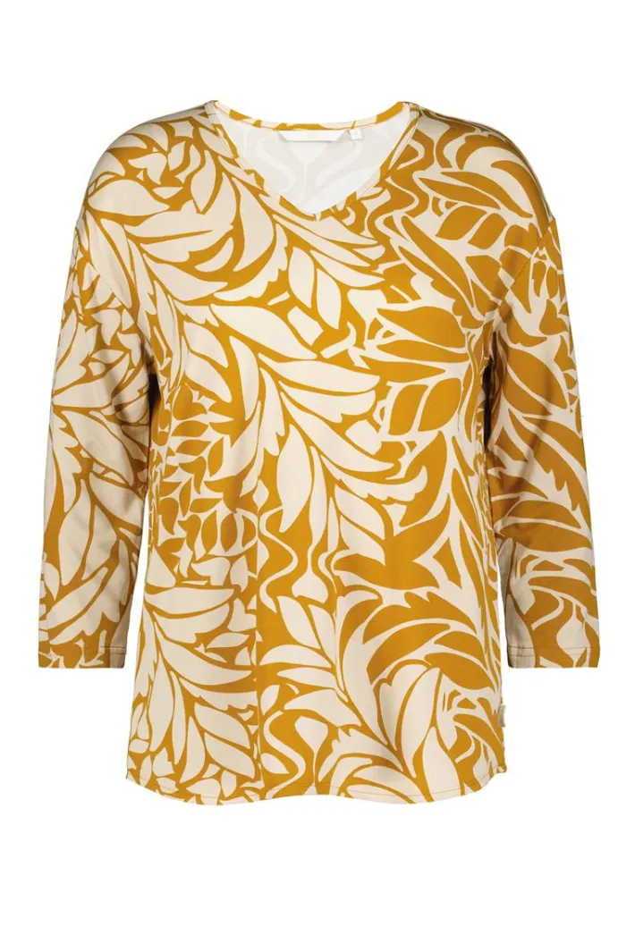 DiDi Fancy V-tee in Brown with Oasis print- T-shirts & Tops