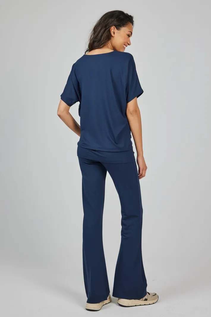 DiDi Loose V-tee Faye in Donkerblauw- Basics | T-shirts & Tops