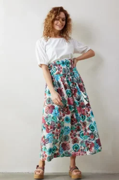 DiDi Smocked skirt Magic in Offwhite with Floral Medley print- Rokken