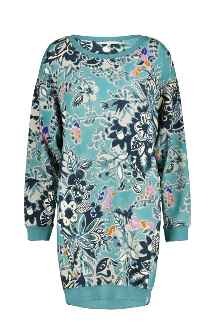 DiDi Sweat dress Lou in licht groen met Flora Fantasy print- Truien & Vesten | Sweaters