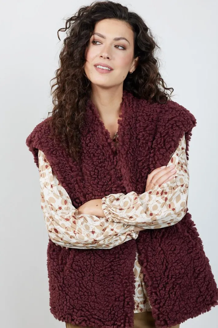 DiDi Teddy gilet grof Red mahogany- Jassen | Gilets