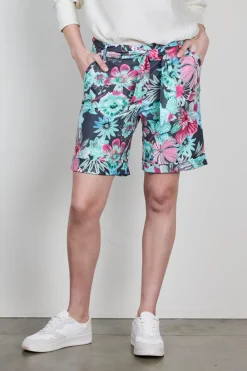 DiDi Travel Bermuda Urban in dark shadow in Floral Medley print- Korte Broeken | Travel