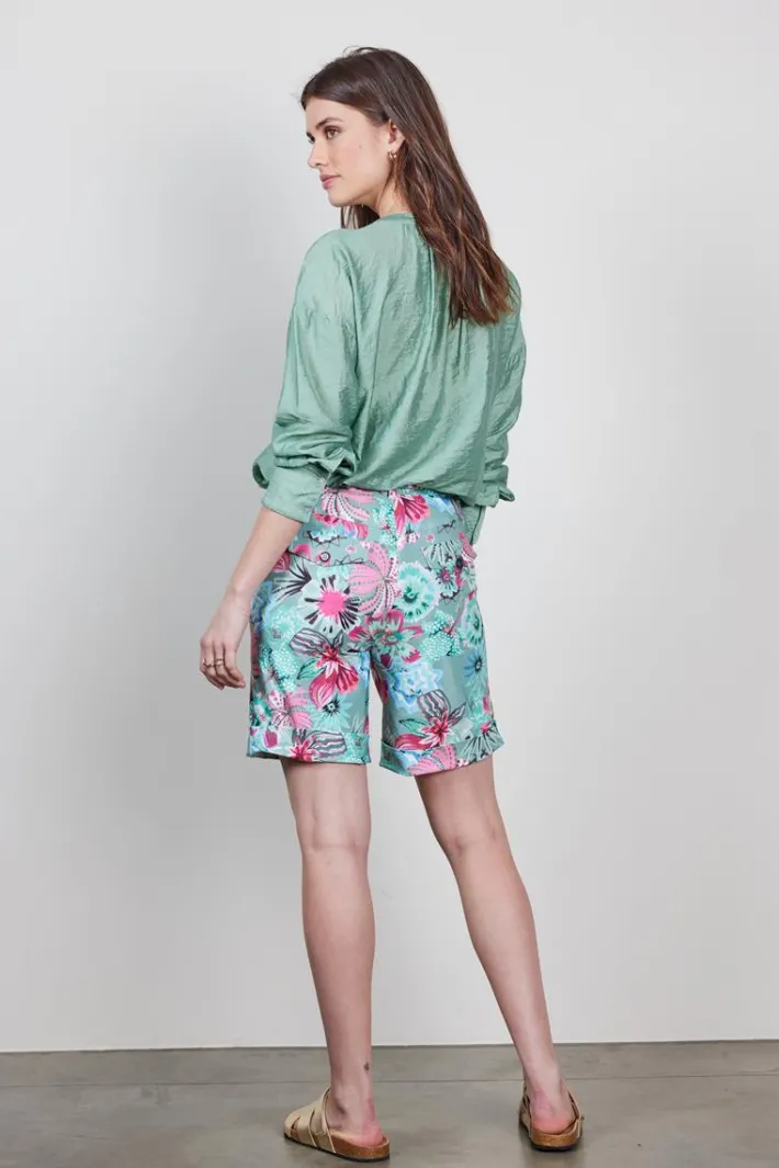 DiDi Travel bermuda Urban in Granite green with Floral Medley print- Travel | Korte Broeken
