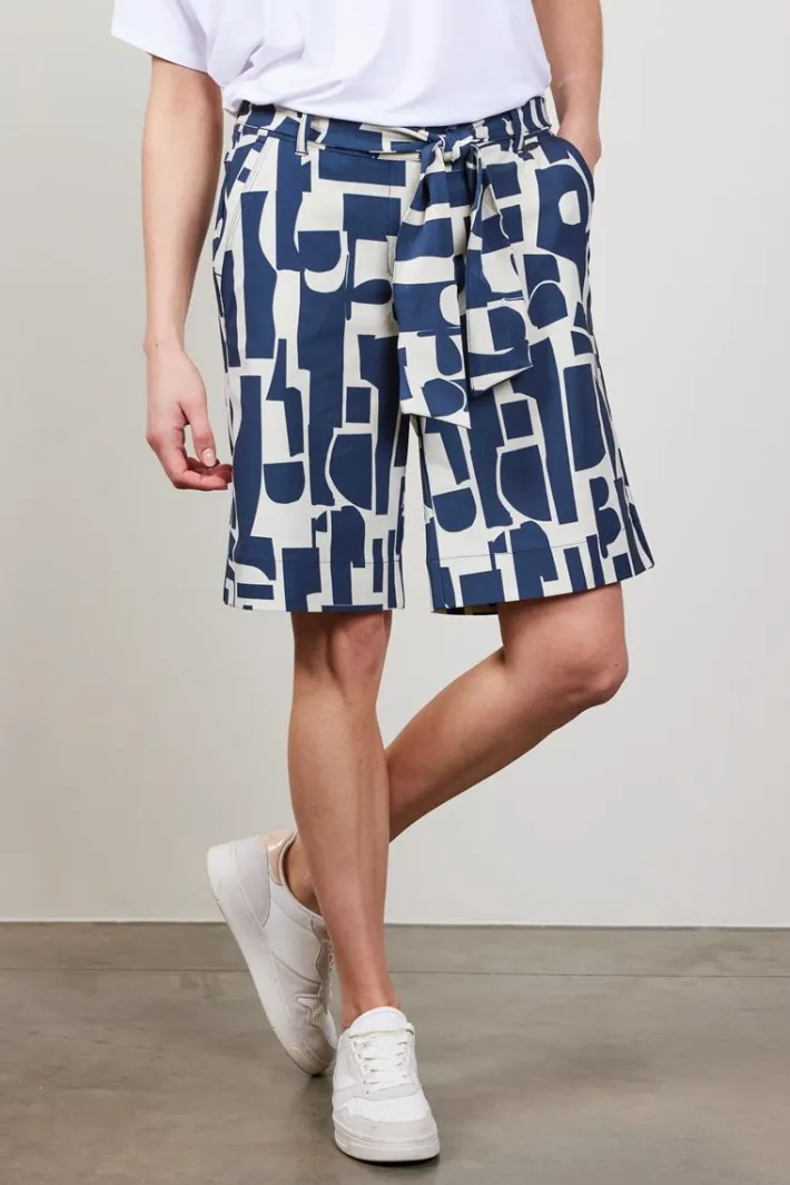 DiDi Travel bermuda Urban print in darkblue with galaxy print- Travel | Korte Broeken