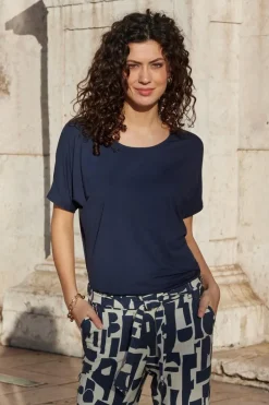 DiDi Travel capri Journal in dark blue with Galaxy print- Travel | Korte Broeken