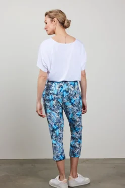 DiDi Travel capri Journal in offwhite with blue azur fashion print- Travel | Korte Broeken
