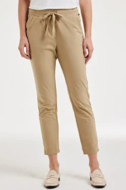 DiDi Travel pants Dakota Kelp sand- Travel | Lange Broeken