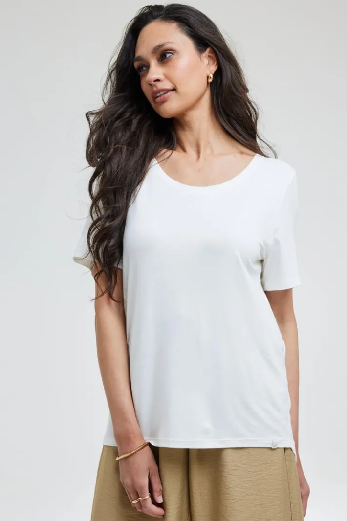 DiDi T-shirt Fame Offwhite- Basics | T-shirts & Tops